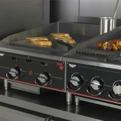Gas Griddles Vollrath 924GGM Cayenne Heavy Duty Countertop Griddle With Manual Controls 24"